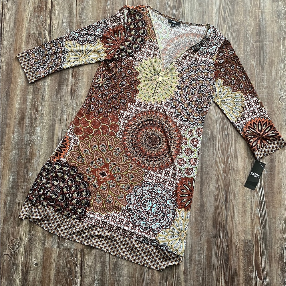 MSK 3/4 Sleeve Retro Groovy Gold Zipper Mixed Media Floral Shift Dress